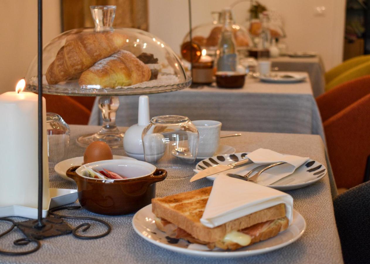 Bed And Breakfast Le Giale Castelnuovo del Garda Bagian luar foto
