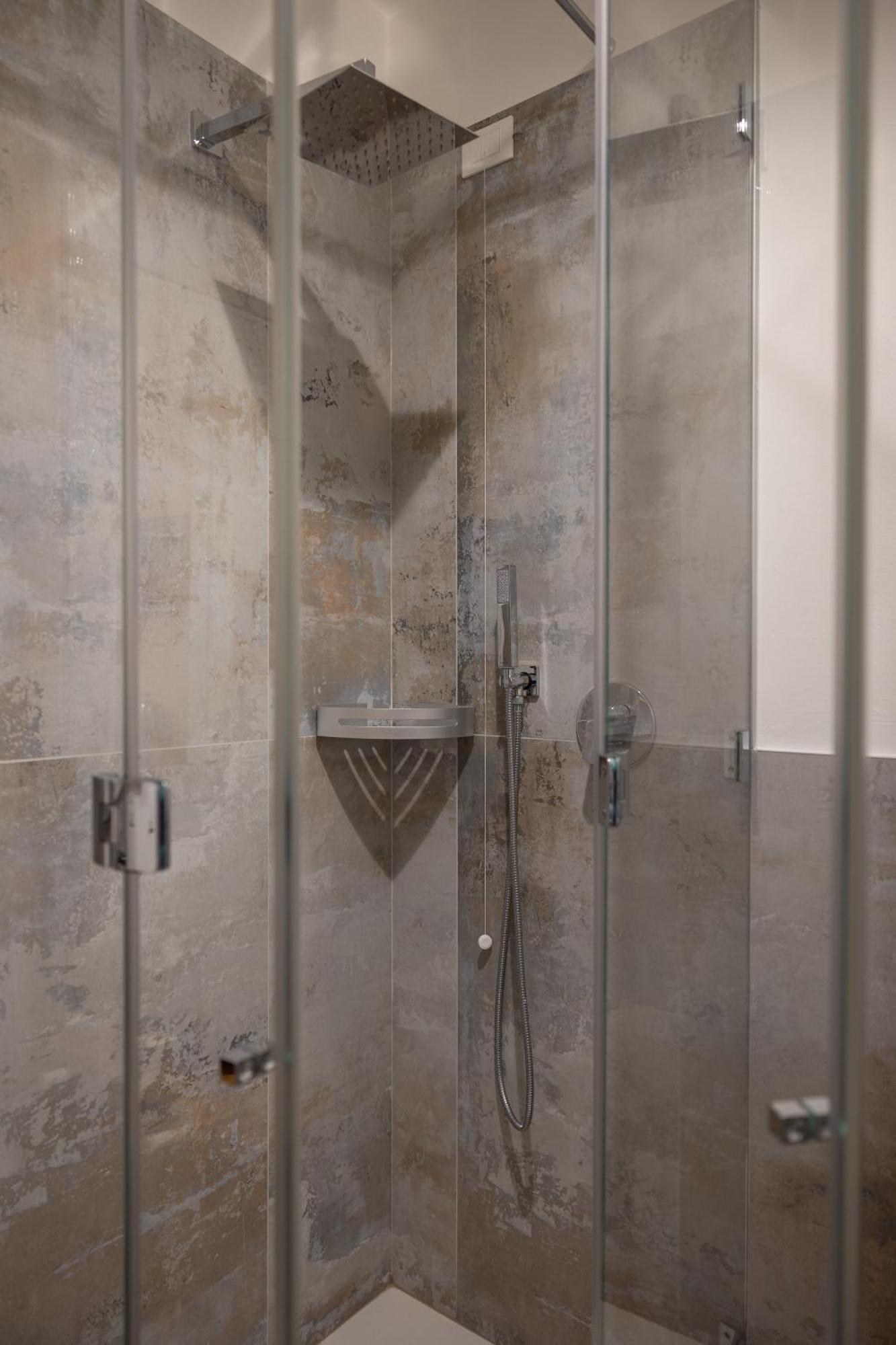 Bed And Breakfast Le Giale Castelnuovo del Garda Bagian luar foto