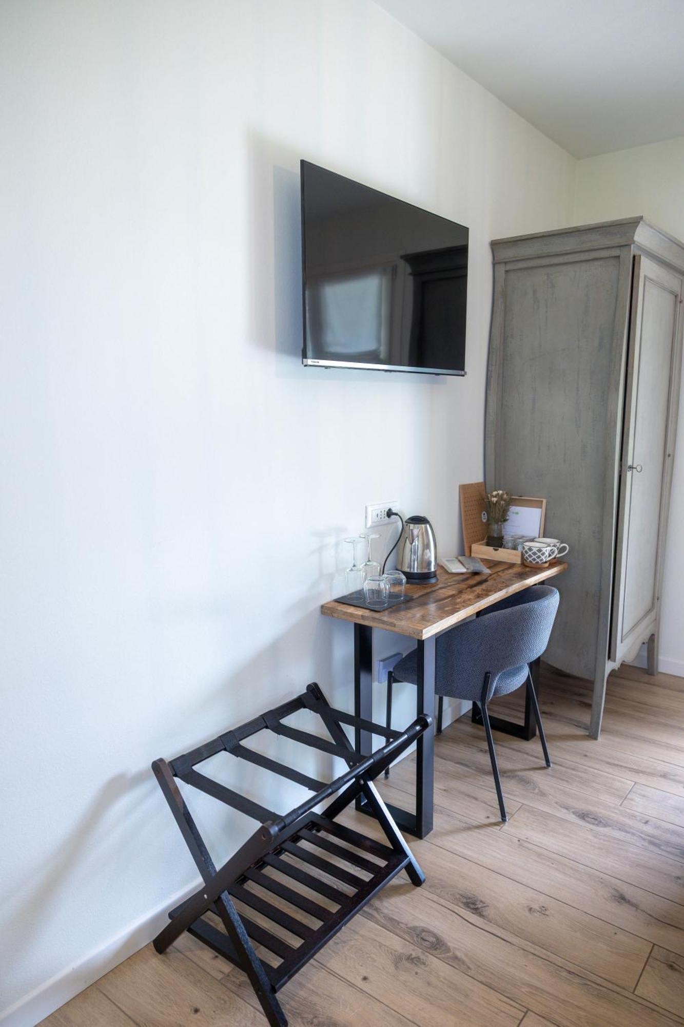 Bed And Breakfast Le Giale Castelnuovo del Garda Bagian luar foto